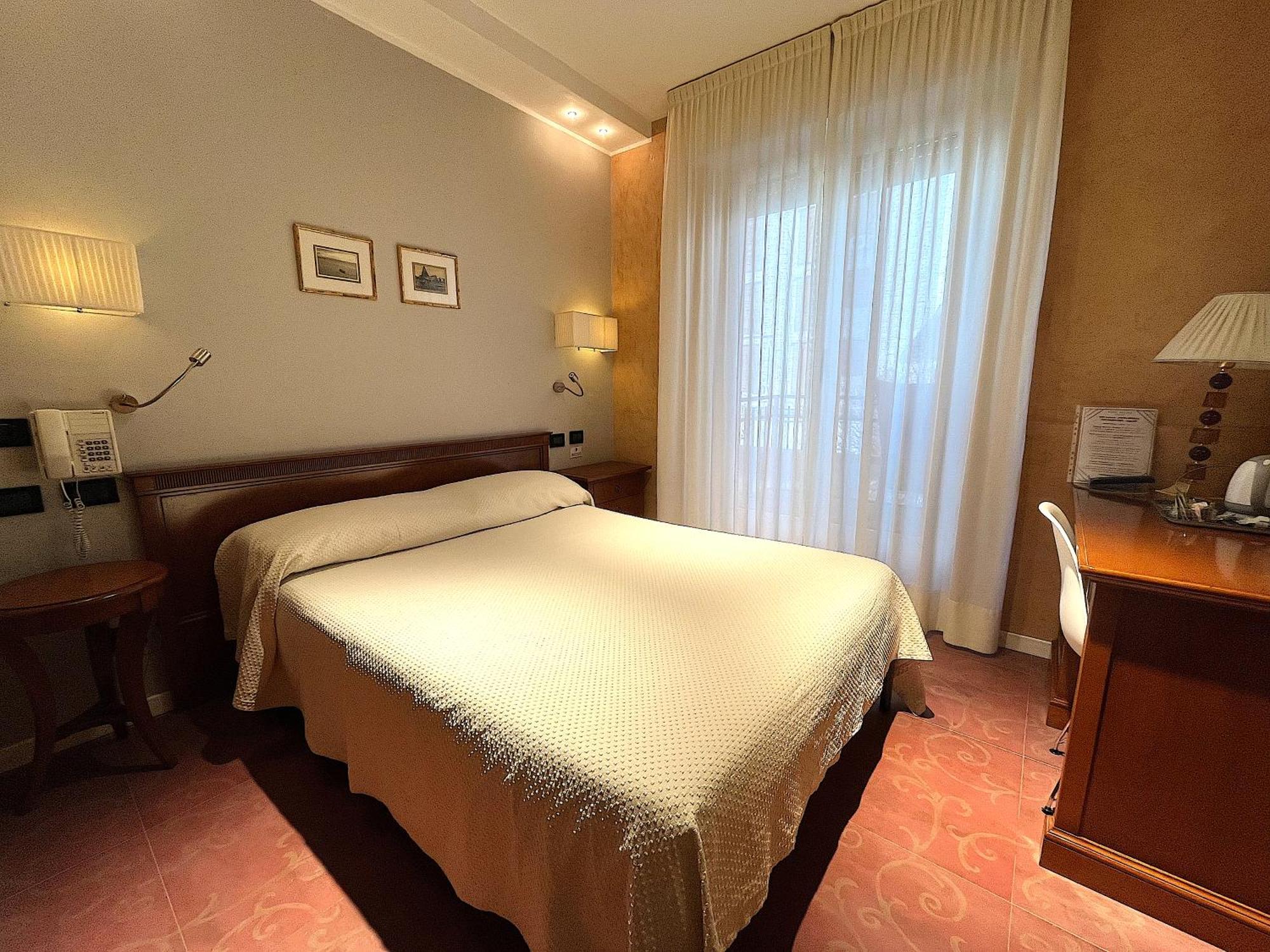 Hotel Regina Градо Стая снимка