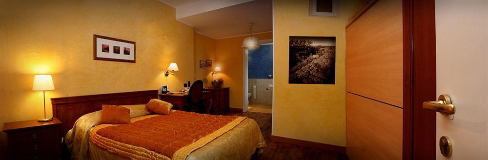 Hotel Regina Градо Екстериор снимка